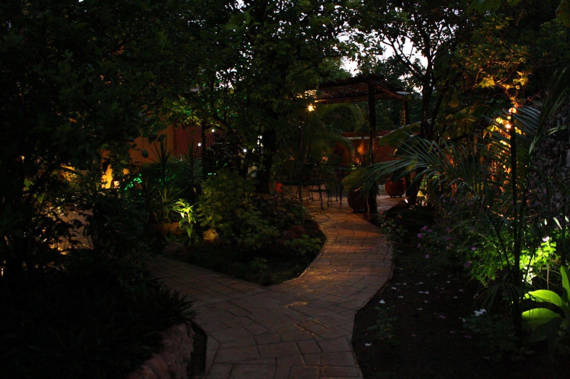 Hotel Casa Marlene Valladolid  Zewnętrze zdjęcie