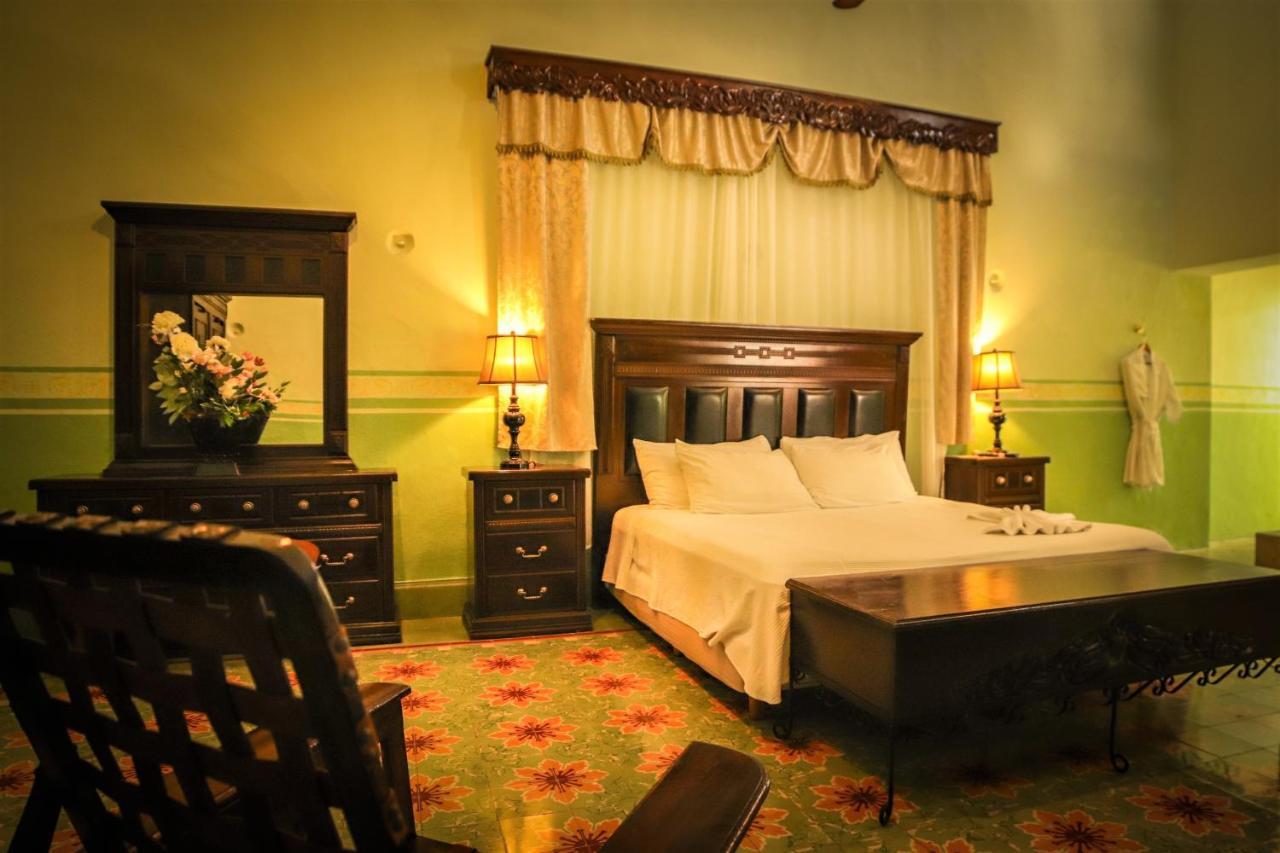 Hotel Casa Marlene Valladolid  Zewnętrze zdjęcie